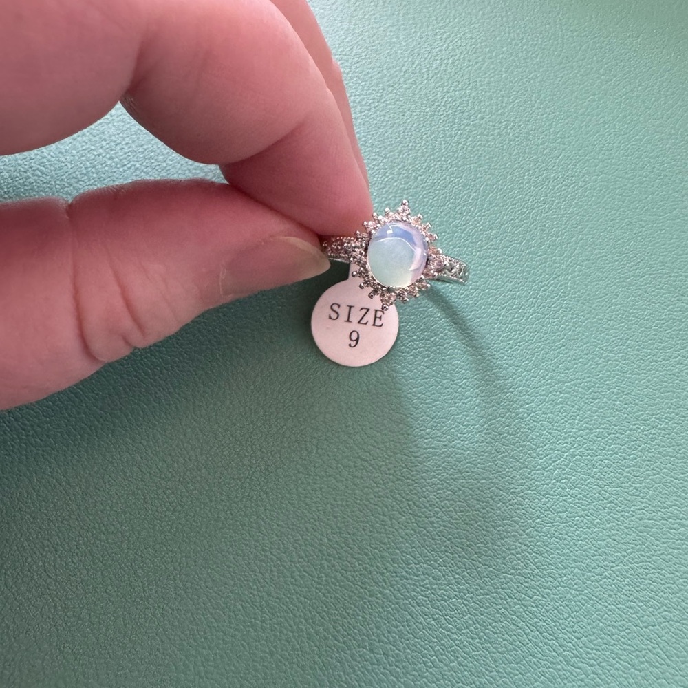 Fragrant Jewels Moonstone and Silver size 9 ring NWT
